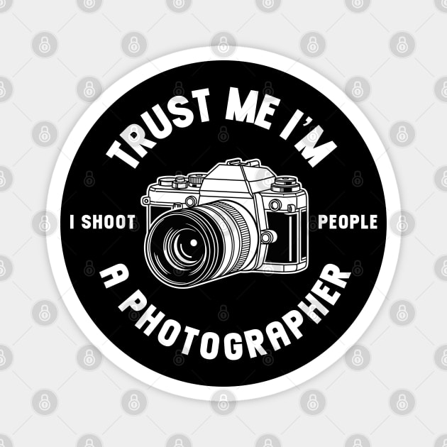 Trust Me I'm A Photographer Magnet by enrynz